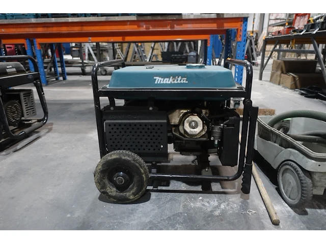 Generator makita - afbeelding 3 van  4