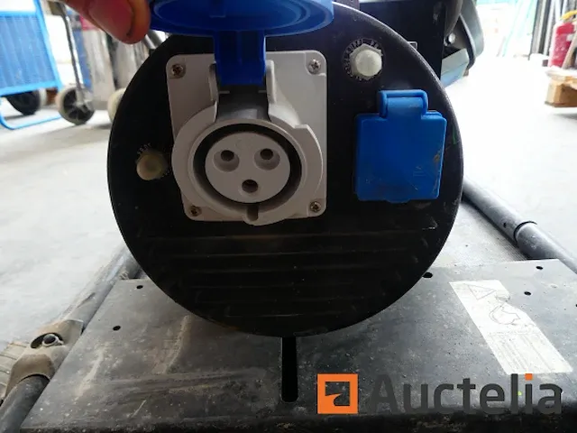 Generator op wielen sdmo perform 6500 xl - afbeelding 2 van  9