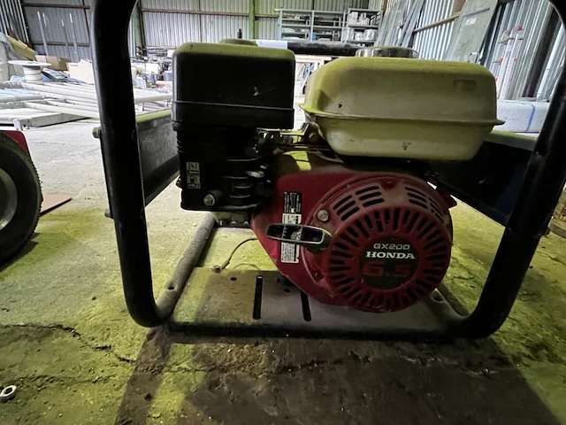 Generator sdmo 3000 - afbeelding 6 van  6
