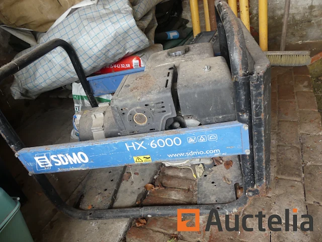 Generator sdmo hx6000 - afbeelding 1 van  8