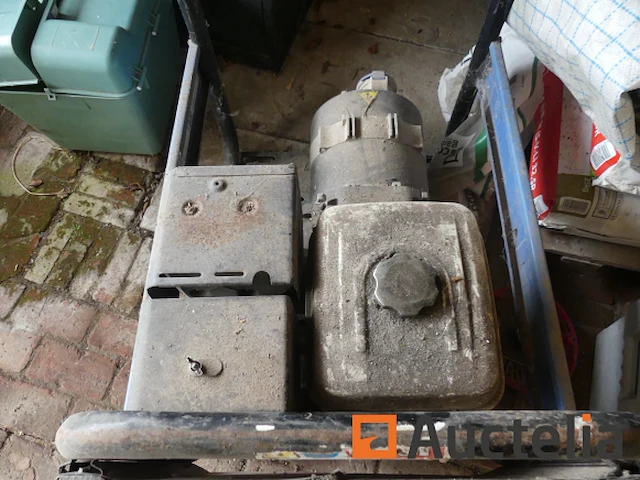 Generator sdmo hx6000 - afbeelding 8 van  8
