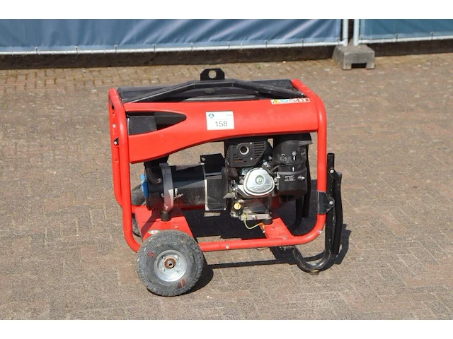 Generator sdmo perform 4500 xl benzine 2015 4kva - afbeelding 1 van  1