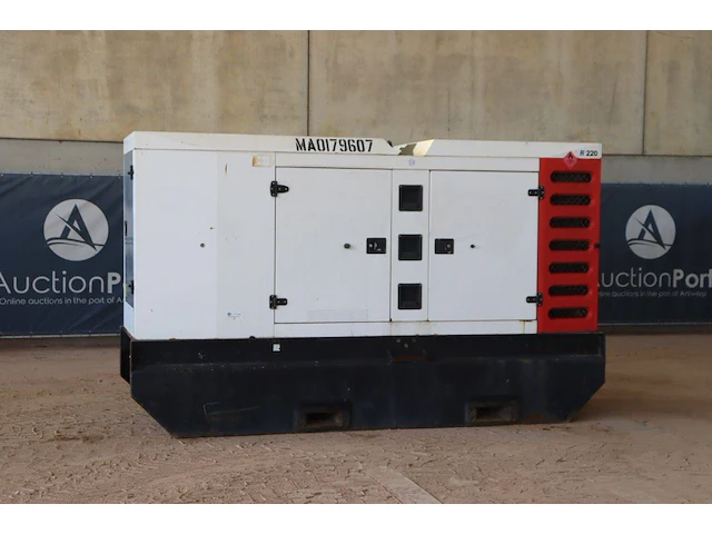 Generator sdmo r220c3 diesel 220kva 2011 - afbeelding 1 van  1