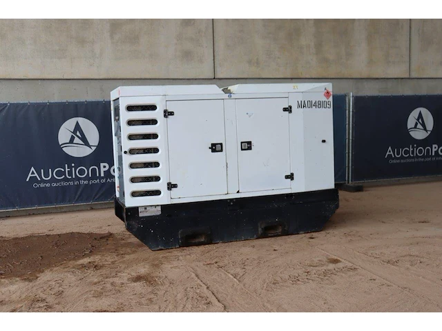 Generator sdmo r90c3 diesel 2011 90kva - afbeelding 1 van  1