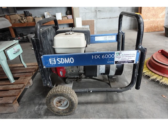 Generator sdmo - afbeelding 1 van  6