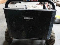 Generator sdmo - afbeelding 3 van  6