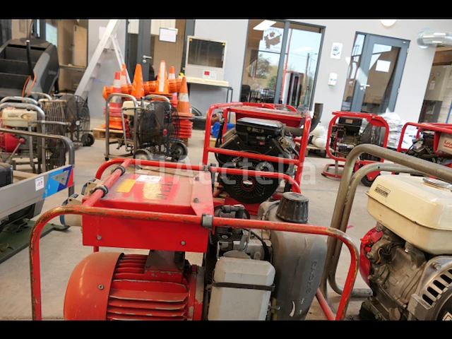 Generator voor benzinemotoren - afbeelding 10 van  11