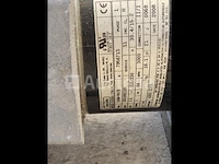 Generator - afbeelding 3 van  4