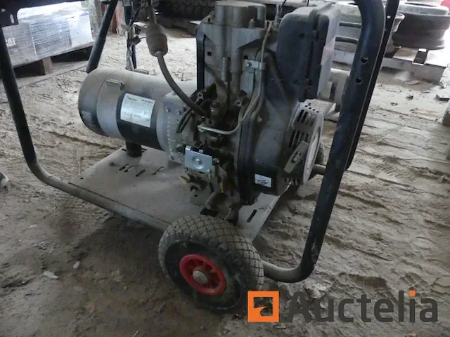 Generatorset diesel op roltafel genermore en6200de - afbeelding 8 van  10