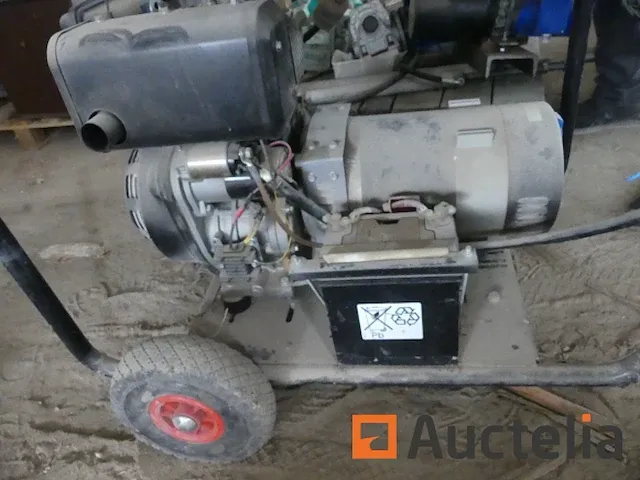Generatorset diesel op roltafel genermore en6200de - afbeelding 10 van  10