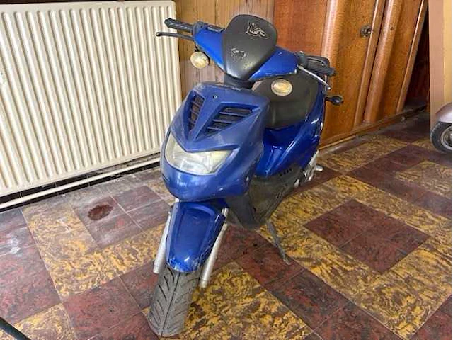 Generic - b05 - light mopeds & light motorised scooters - afbeelding 3 van  7
