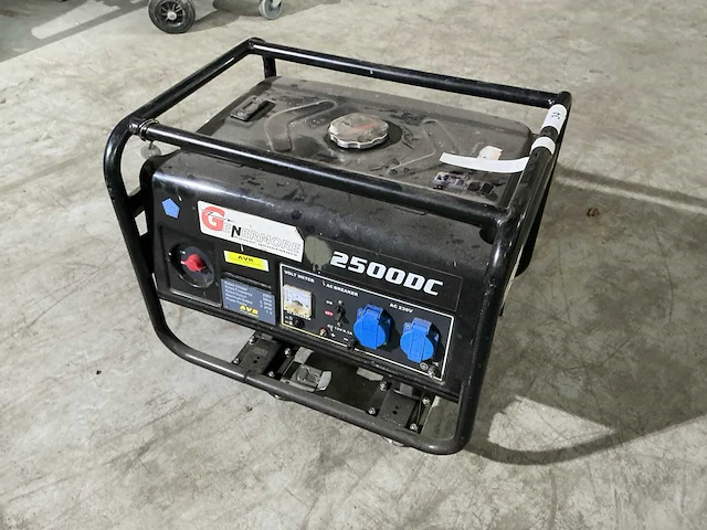 Genermore 2500dc stroomgenerator - afbeelding 1 van  5