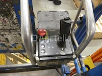 Genie gs3246 schaarhoogwerker - afbeelding 10 van  12