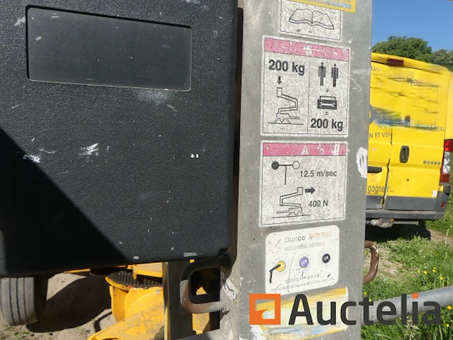 Genie tz50 getrokken hoogwerker - afbeelding 17 van  31