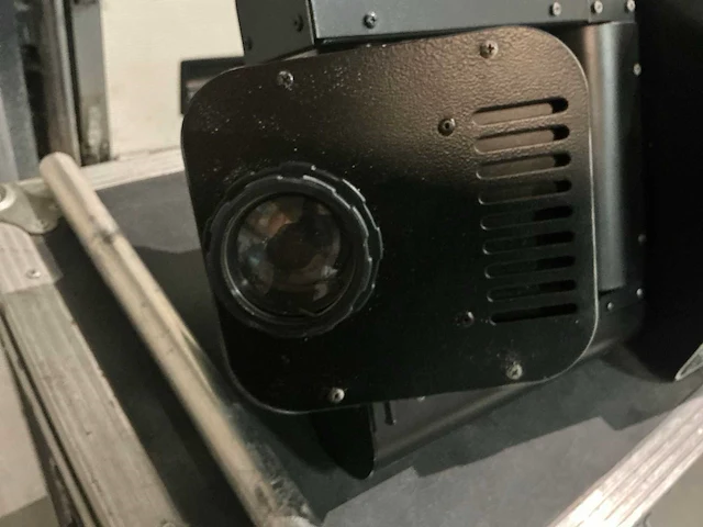 Genius motor spot moving head (4x) - afbeelding 8 van  14