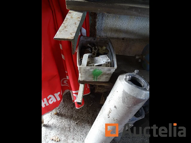 Geopende hydrauliekoliebus, filterpomp, 2 radiatoren, 2 parasols - afbeelding 8 van  11