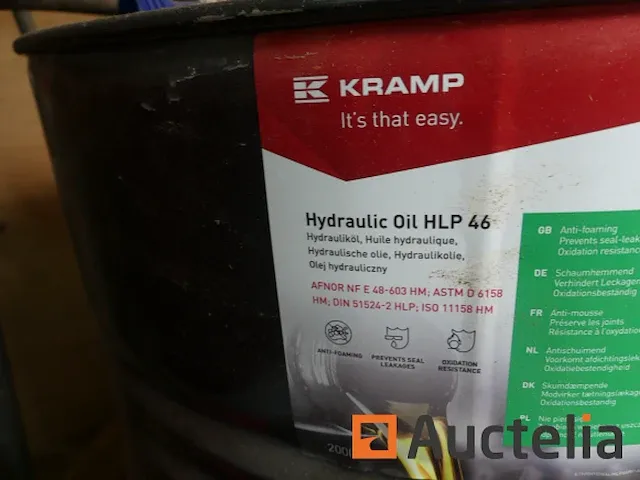 Geopende vaten en 4 blikken producten - afbeelding 5 van  5