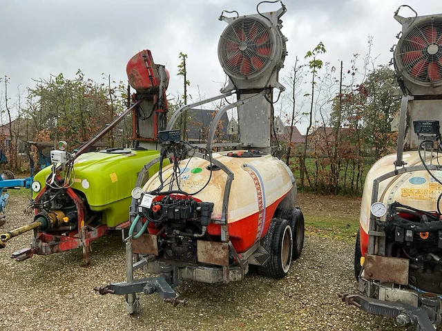 Georgia 1600s getrokken spuitmachine te herstellen lekende tank algemeen slechte staat. - afbeelding 1 van  7