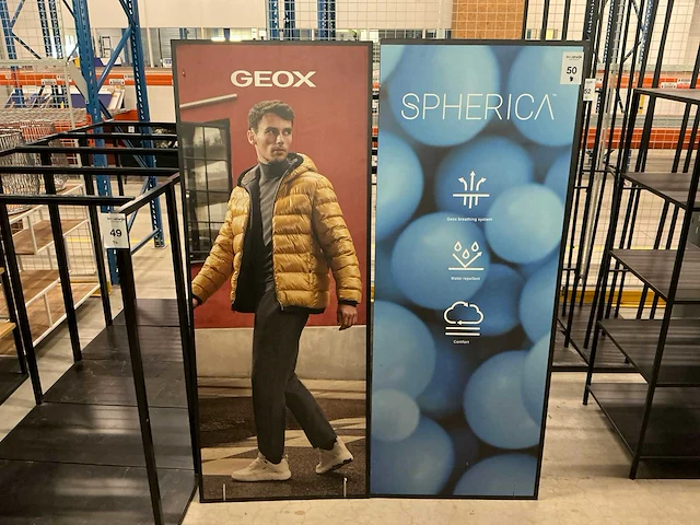 Geox / spherica reclamebord (2x) - afbeelding 1 van  3