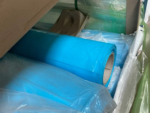 Geperforeerd met hoekseal rol polyethyleen (74x) - afbeelding 2 van  7