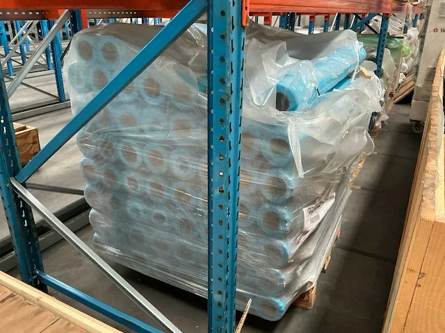 Geperforeerd met hoekseal rol polyethyleen (74x) - afbeelding 6 van  7