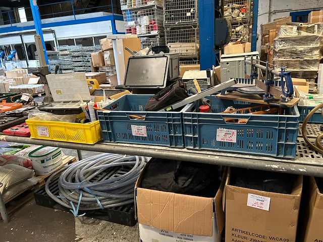Gereedschap en toebehoren - afbeelding 1 van  7
