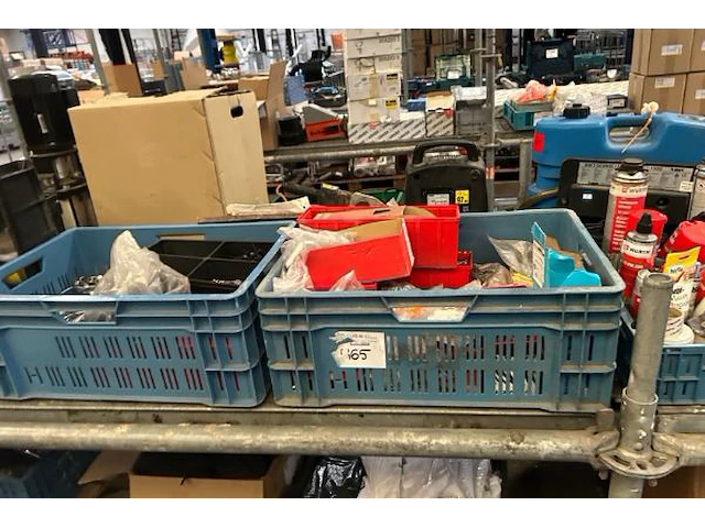 Gereedschap, materiaal en toebehoren - afbeelding 12 van  13