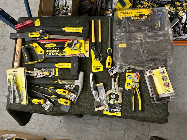 Gereedschap stanley - afbeelding 1 van  7