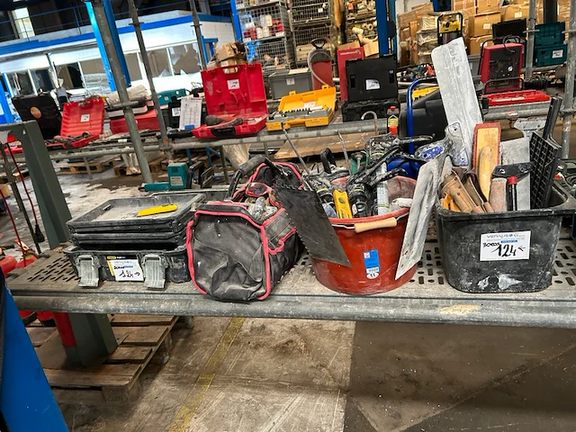 Gereedschap - afbeelding 1 van  5