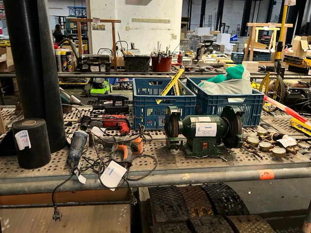 Gereedschap - afbeelding 1 van  8