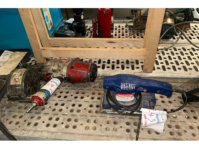 Gereedschap - afbeelding 6 van  8