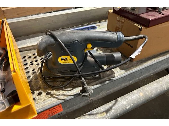 Gereedschap - afbeelding 6 van  8