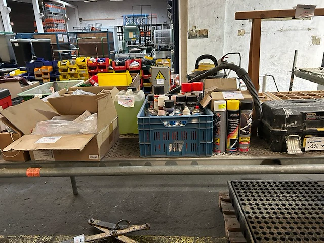 Gereedschap - afbeelding 1 van  9