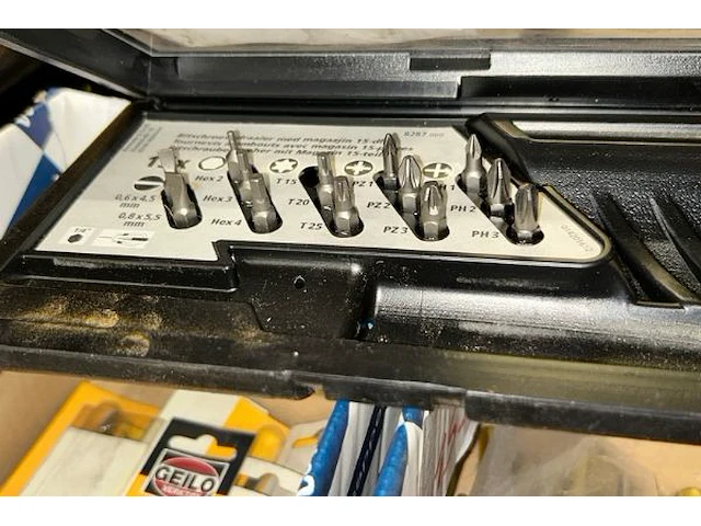Gereedschap - afbeelding 3 van  5