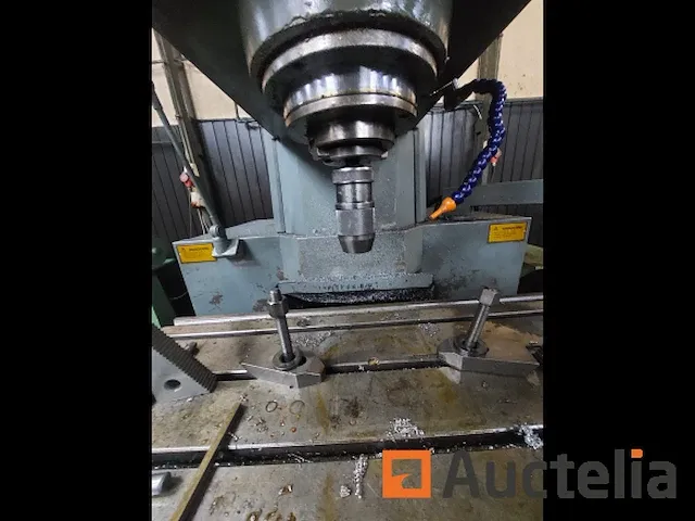 Gereedschapsfreesmachine bridgeport interact 4 - afbeelding 2 van  11