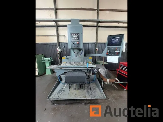 Gereedschapsfreesmachine bridgeport interact 4 - afbeelding 1 van  11
