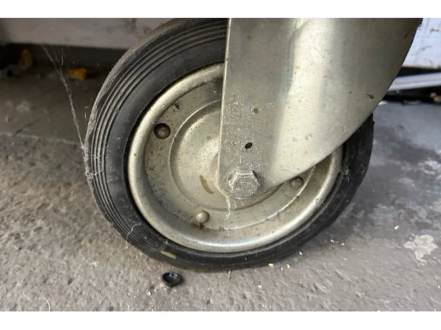Gereedschapskar, rek op wielen - afbeelding 4 van  10