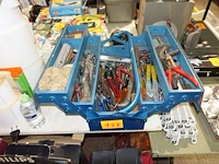Gereedschapskist met materiaal - afbeelding 1 van  2