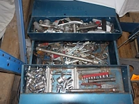 Gereedschapskist met materiaal - afbeelding 2 van  2