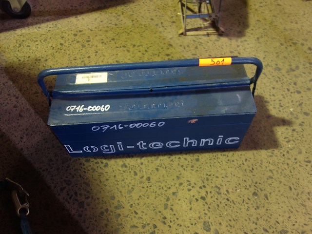 Gereedschapskist met materiaal - afbeelding 2 van  2