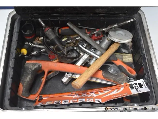 Gereedschapskoffer inh div handgereedschappen - afbeelding 3 van  3