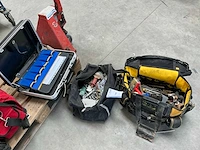 Gereedschapskoffer met inhoud (3x) - afbeelding 1 van  6