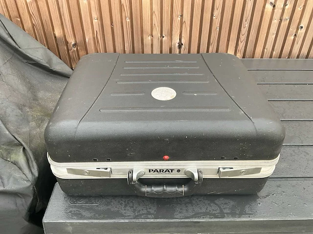 Gereedschapskoffer parat - afbeelding 1 van  5