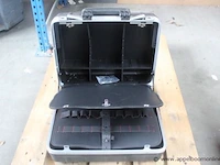 Gereedschapskoffer usag - afbeelding 2 van  2
