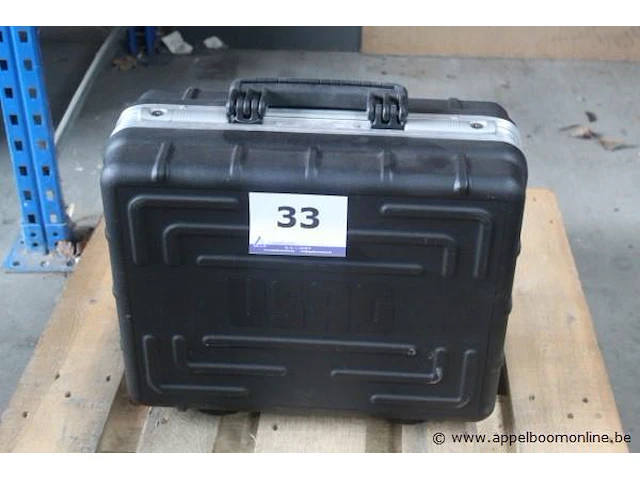 Gereedschapskoffer usag - afbeelding 1 van  2