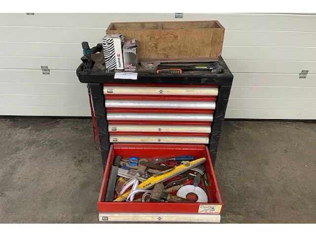 Gereedschapswagen airpress met inhoud - afbeelding 7 van  11