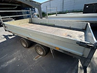 Geremde aanhangwagen saris - afbeelding 15 van  18