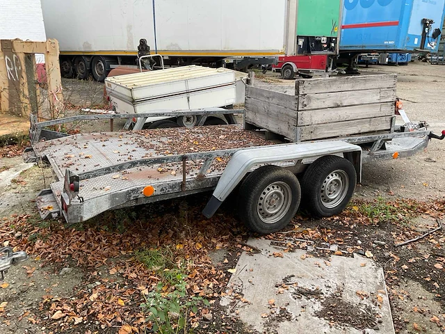 Geremde auto transporter - afbeelding 4 van  7