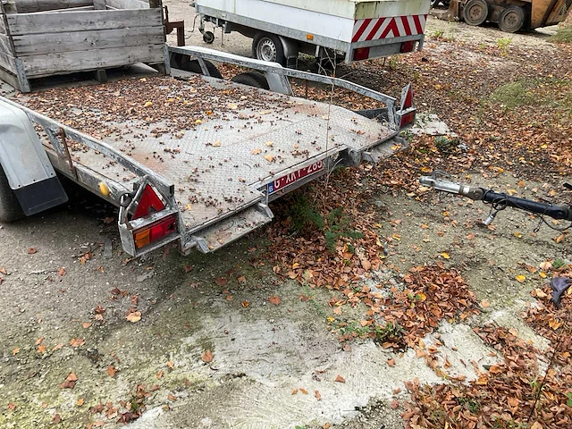 Geremde auto transporter - afbeelding 7 van  7
