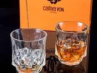 Geschenkdoos met 4 whiskeyglazen "pointy" merk : cavilla von - afbeelding 2 van  2